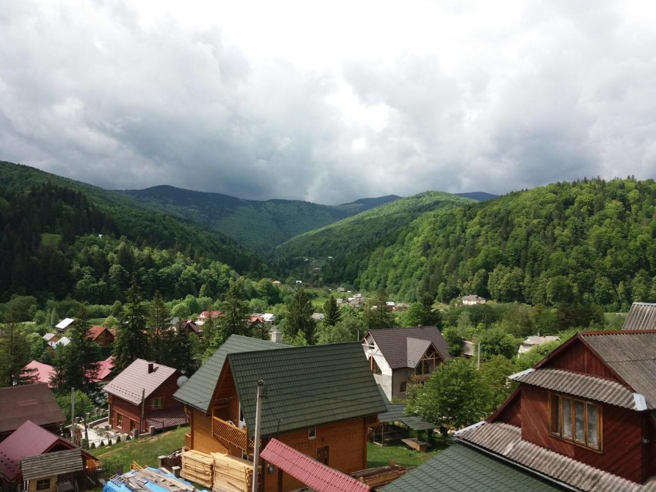 Смериковий Yaremtche Extérieur photo