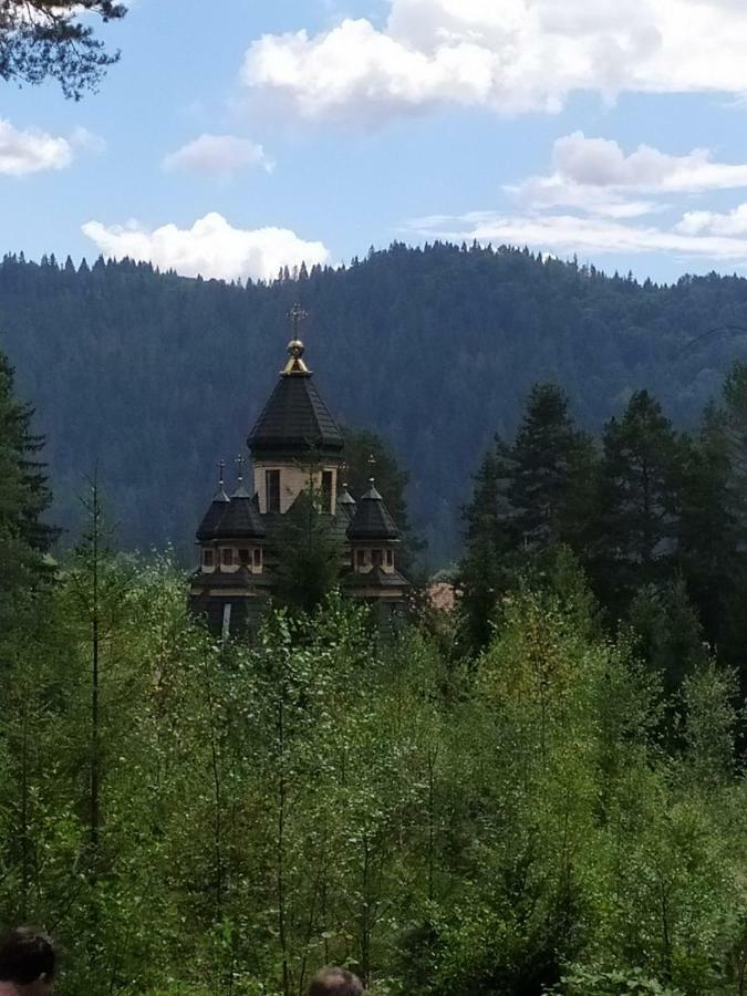 Смериковий Yaremtche Extérieur photo